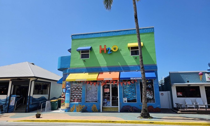 Fort Myers Beach Apartment | Times Square Hideaway By FL Vibes