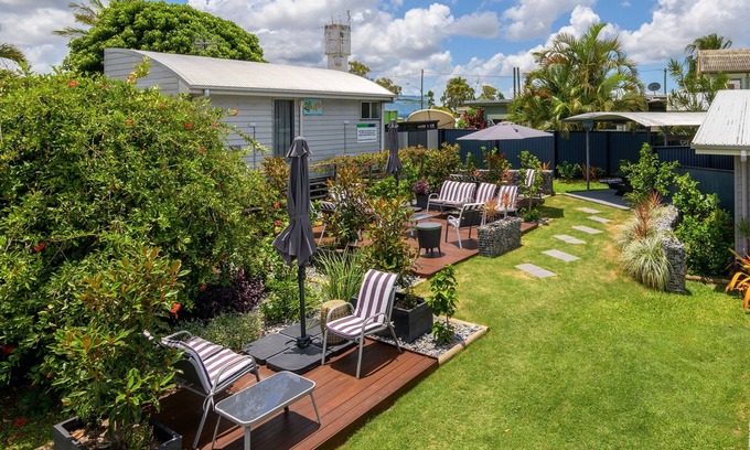 Tin Can Bay Hotel | Tin Can Bay's Sleepy Lagoon Motel