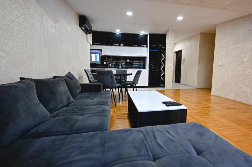 Uzice Apartment | Tina