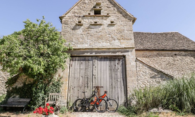 Nympsfield Cottage | Tinkley Cottage