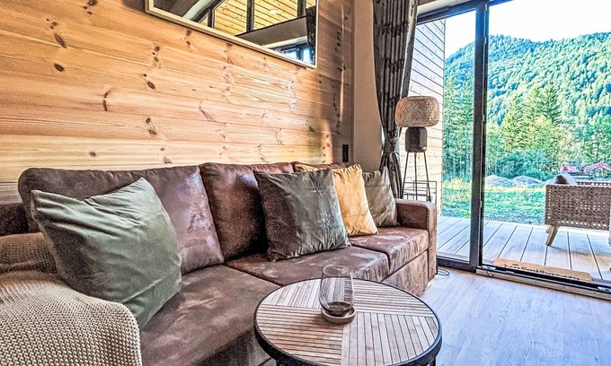 Fischbachau House | Tiny-Haus Glockenalm-Alpenchalet Elli by Interhome