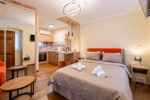 Old Town Apartment | Tiny magic studio