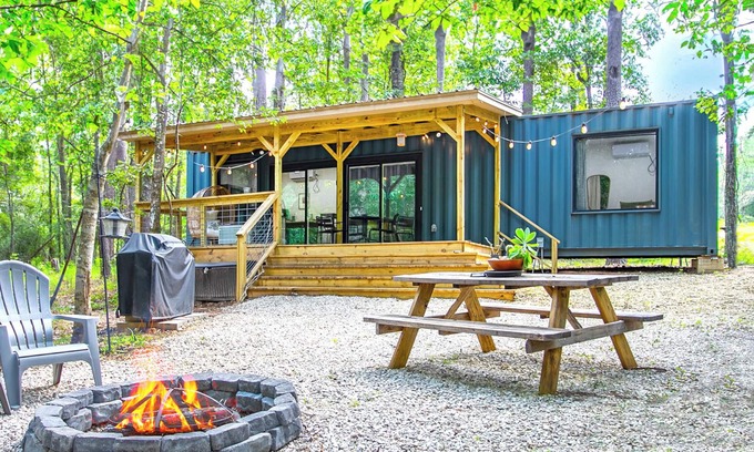 Livingston House | Tiny Timbers Livingston