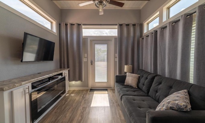 Austin Resort | Tiny Upscale Resort Home