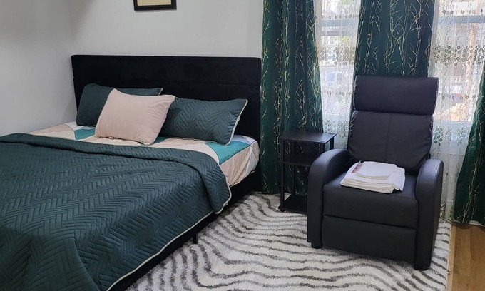 Newark Cabin | Tkc villa