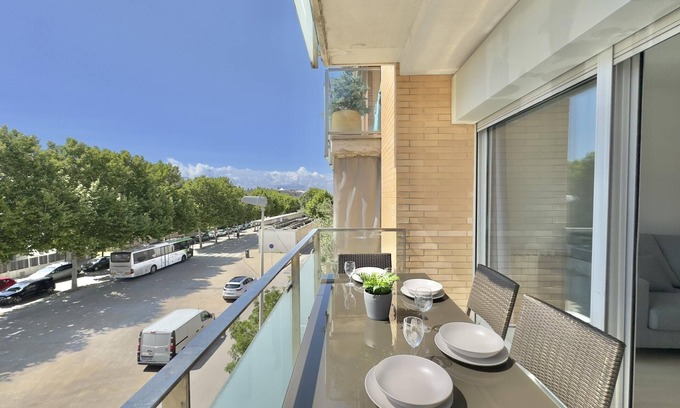 Roses Town Center Apartment | TOA. Roses center with private parking