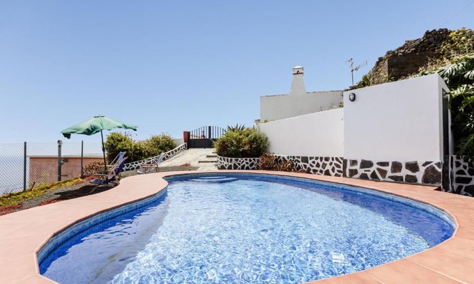 El Granel House | Tomasín