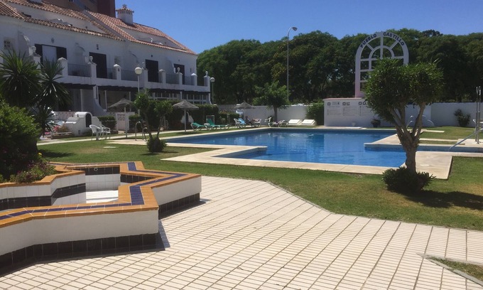 Fuengirola Ski Chalet | Tomillo-Spacious beach-side townhouse 2 minutes from the sandy beach Fuengirola