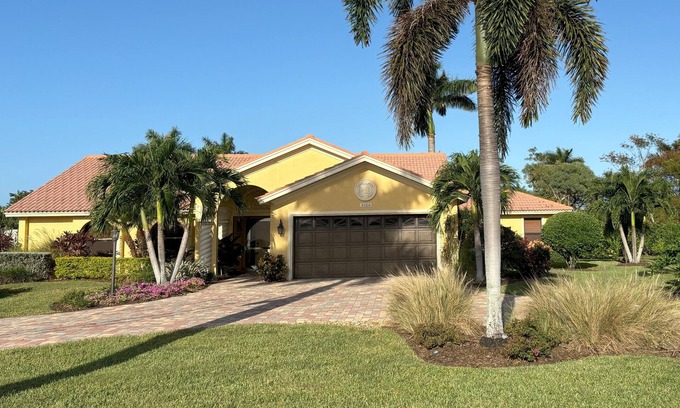 East Naples House | Tommy Bahama Style 4 BR/3 BA Home with Pool in Foxfire Golf and Country Club