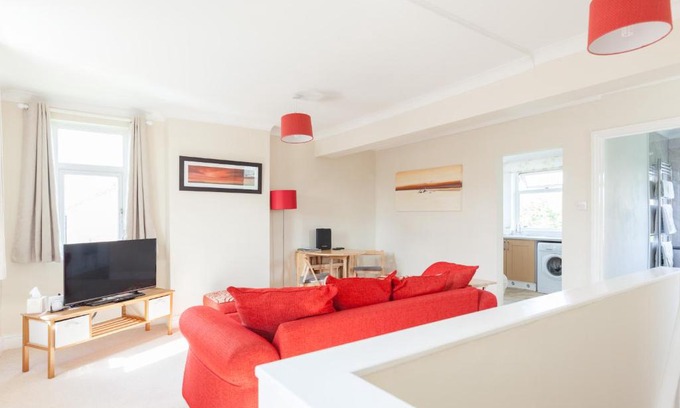Ipswich Apartment | Toothbrush Apartments - Ipswich East - Cauldwell Ave