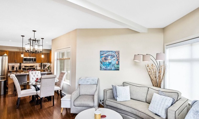 Central Okanagan Condo | Top Floor Lakeview Condo at Copper Sky #509