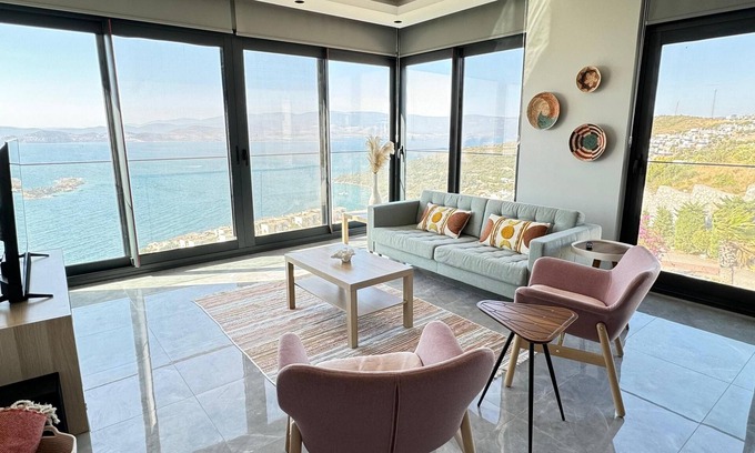 Bogazici Villa | Top of The Hill Villa With Pool - Central Locationn