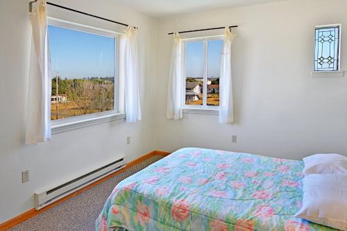 Ocean Shores House | Top Town Condo at Maris Stella