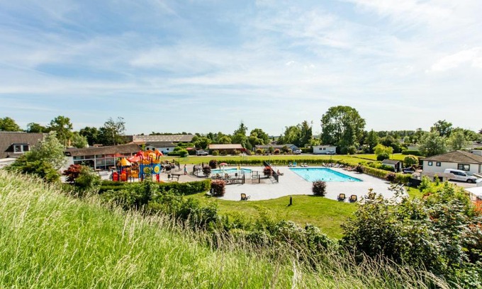 Lageweg Resort | TopParken – Parc IJsselhoeve