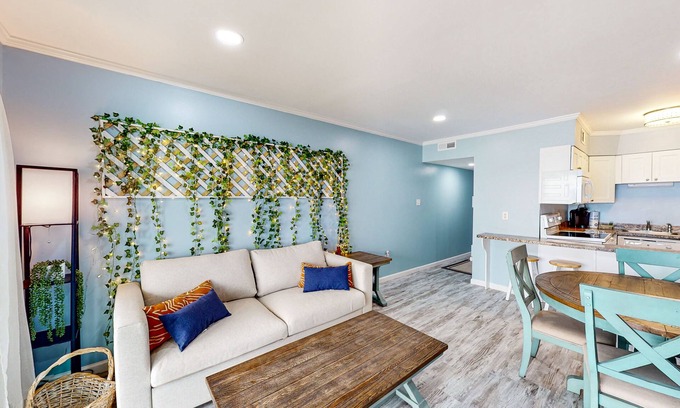 Sneads Ferry Condo | Topsail Dunes condo with great ocean view - beach access & beachfront pool