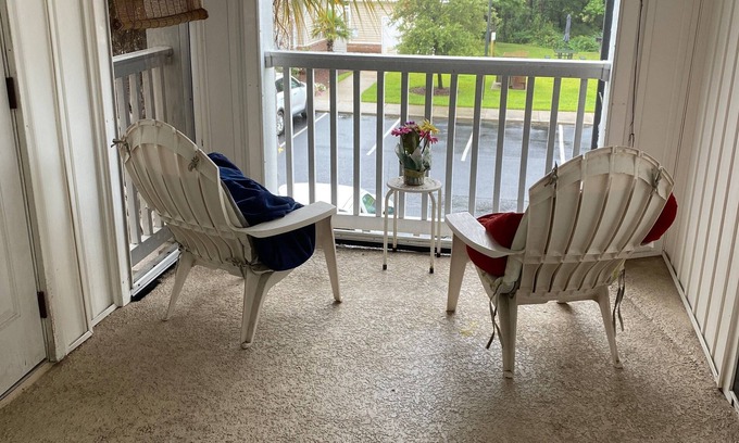 Surf City Condo | Topsail landing in Surf City, NC 1 mile from beach, NO PETS.