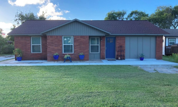 Port O Connor House | Topwater Bay House In Port O'Connor Texas REMODELED 2023
