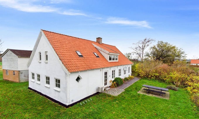 Gudhjem House | "Torbjörn" - 2.5km from the sea by Interhome