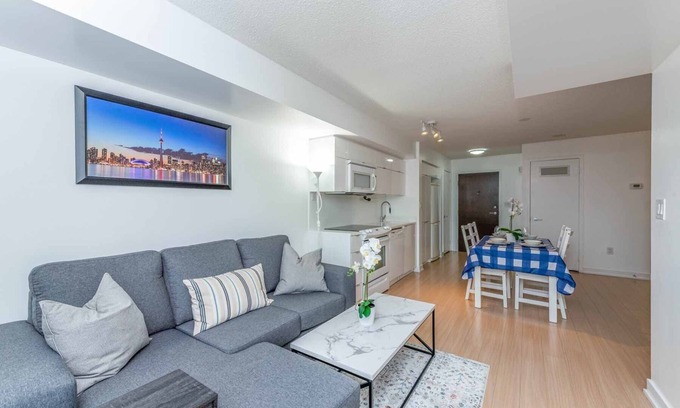 CityPlace Apartment | Toronto Condo in Entertainment District