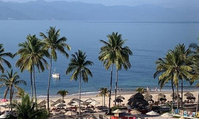 Puerto Vallarta Apartment | Torre Condomar by VRHost