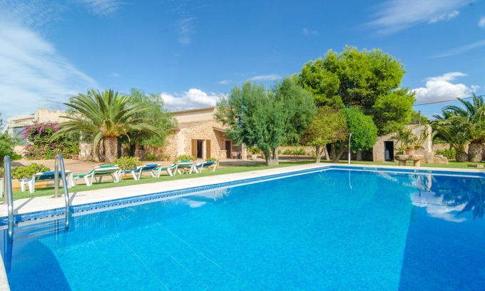 Campos Villa | TORRE MARINA (ALGA MARINA) - Villa with private pool in ses Covetes. Free Wifi.