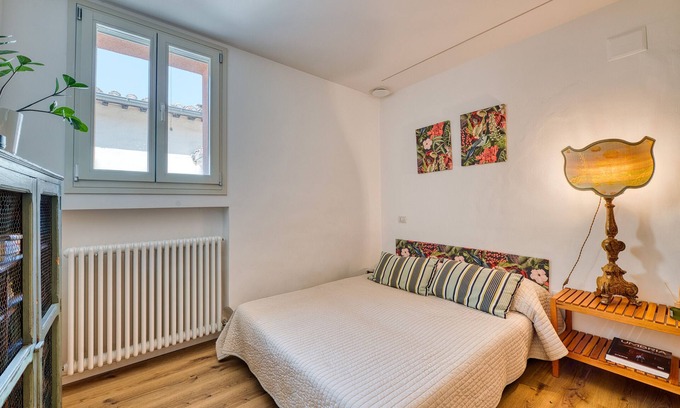 Old Town House | Torretta in the Center: Perugia