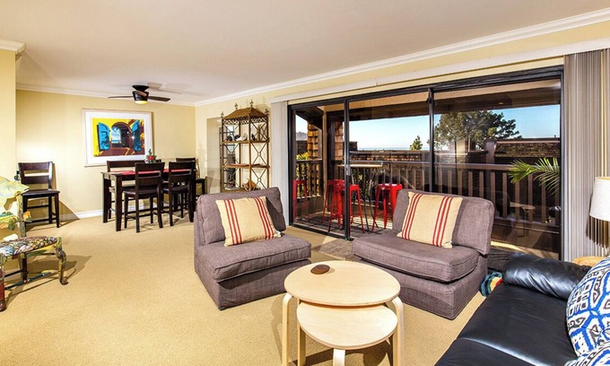 Del Mar Heights Condo | Torrey Pines Treasure - Steps to Torrey Pines Beach and Hiking Trails