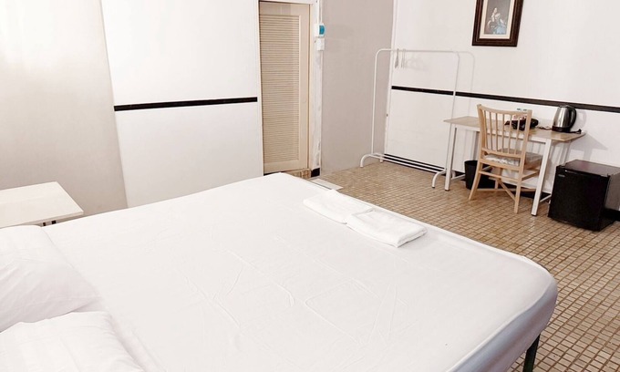 Downtown Hat Yai Hotel | Toss Inn Hat Yai