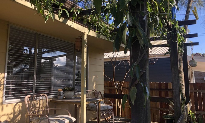 Culburra Beach House | Totally cute beach shack 80m walk to Culburra beach!