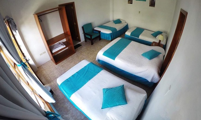 Puerto Villamil House | Tour to volcan, swim with sharks - Marriat #3