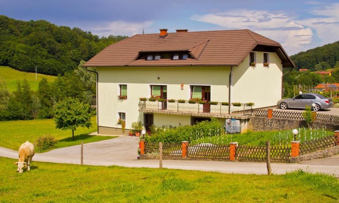 Podcetrtek House | Tourist farm Mraz