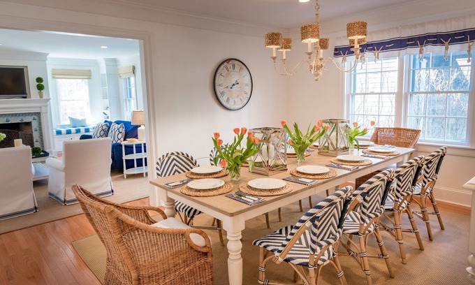 Nantucket Town House | Town,5 Bd,5 Bth,3 Fam Rms,Car Ferry included wk of July 12 if book by June 12