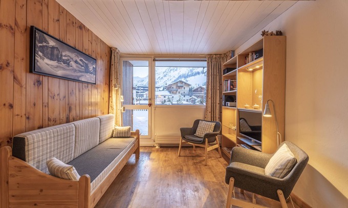 Val-d'Isere Apartment | TOWN CENTRE AMAZING VIEWS QUALITY PROPERTY PRIVATE TERRACE