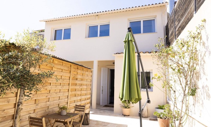 La Bocca House | Town house near the beach