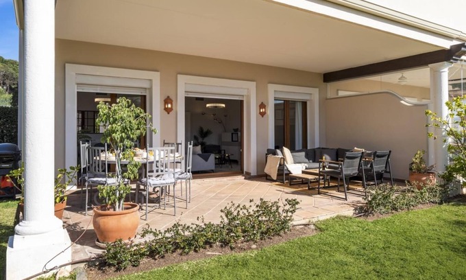 New Golden Mile Cottage | Townhouse in Paraiso