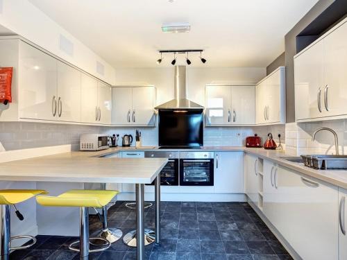 Crewe House | Townhouse PLUS @ 166 Edleston Road Crewe