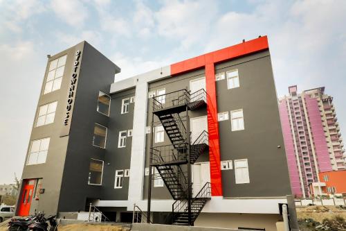 Ghaziabad Hotel | Townhouse Siddharth Vihar Ghaziabad