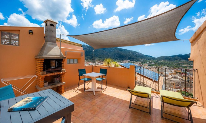 Andraitx House | Townhouse with a view — Casa Eliasneil