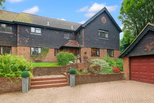 Brighton Villa | Traditional English house