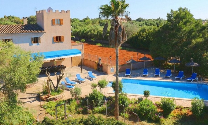 Campos Villa | Traditional Family Villa, Private Pool in a great location to explore the Best Beaches in Mallorca!