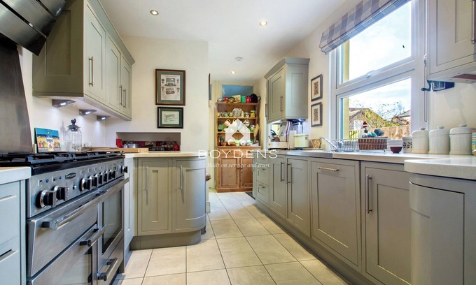 Walton on the Naze House | Traditional seaside getaway, located in Church Road, Walton on the Naze