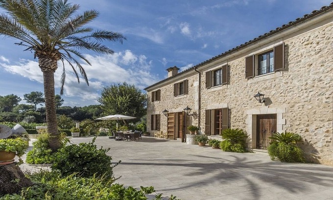 Sa Pobla Villa | Traditional Mallorcan Country House, Extensive Grounds, Private Pool, Spa Tub, Sauna & Tennis Court