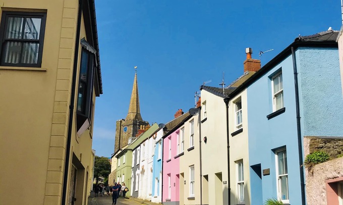 Tenby Apartment | Traeth Arian - Location, location, location.