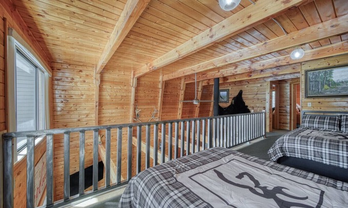 Island Park Cabin | Trailer Parking|Lake Access|Grill