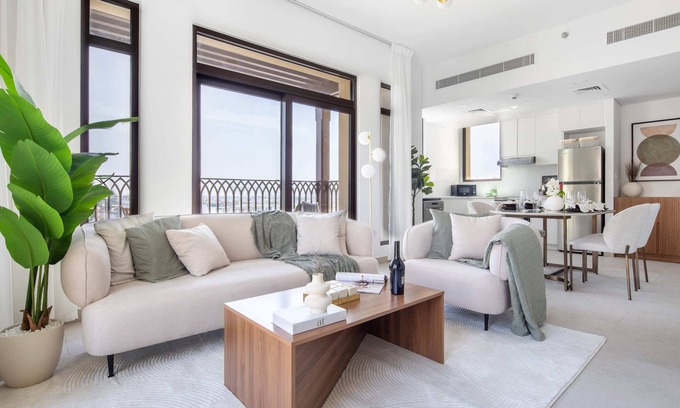 Umm Suqeim 3 Apartment | Tranquil 1BR Close to Burj Al Arab