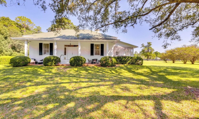 Fowlstown House | Tranquil Abode Near Thomasville w/Screened Porch!