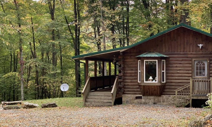 Bryson City Cabin | Tranquil Creek - Romantic hideaway/waterfall/creek cabin