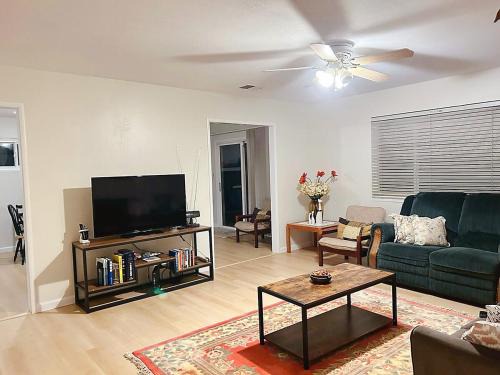 Fremont House | Tranquil Fremont Getaway - Comfortable 3BR 2BA Home