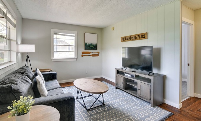 Kimberling City Cabin | Tranquil Kimberling City Getaway w/Community Pool