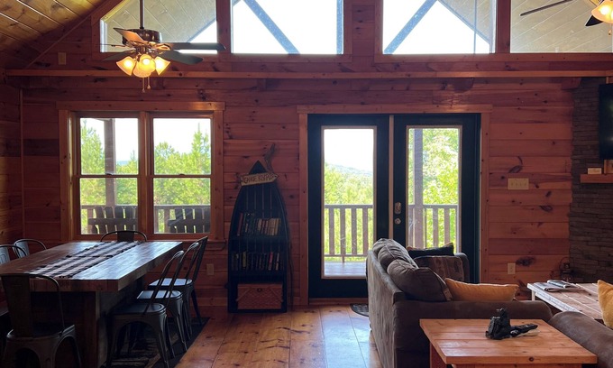 Murphy Ski Chalet | Tranquil Locust Pointe Cabin - Murphy NC 28906